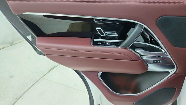Used 2023 Land Rover Range Rover SE image 30
