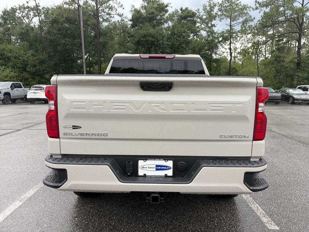 New 2026 Chevrolet Silverado 1500 Custom RWD image 5