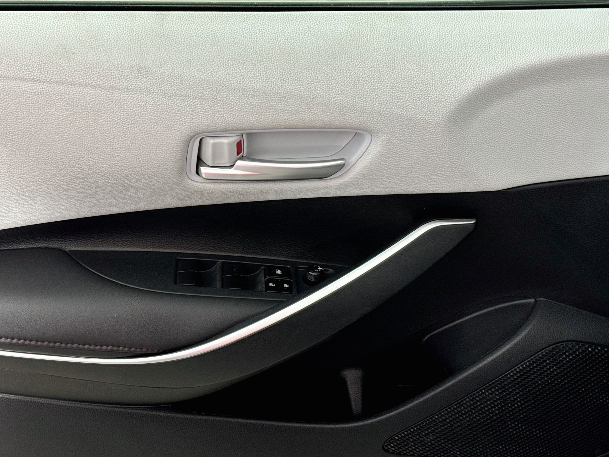 Certified 2023 Toyota Corolla SE FWD image 17