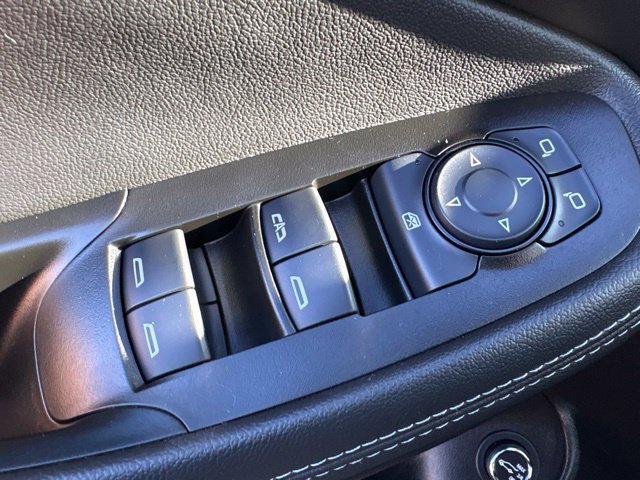 Used 2023 Buick Encore GX Select w/ Sport Touring Package AWD/4WD image 12