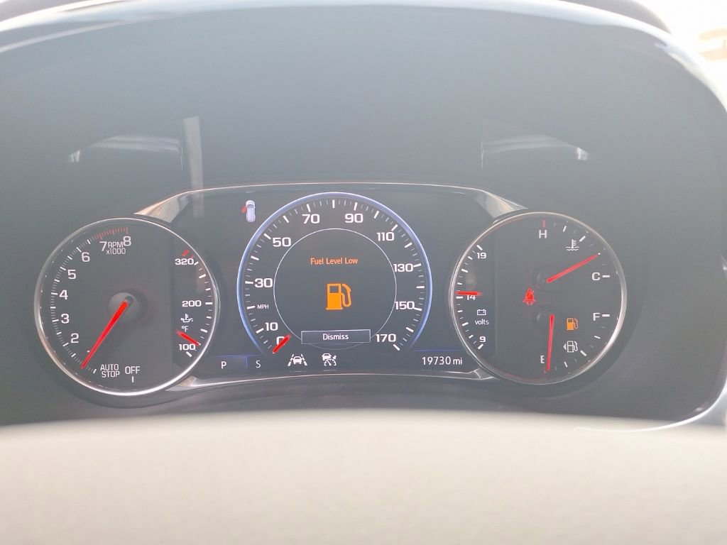 Used 2023 Chevrolet Traverse Premier image 35