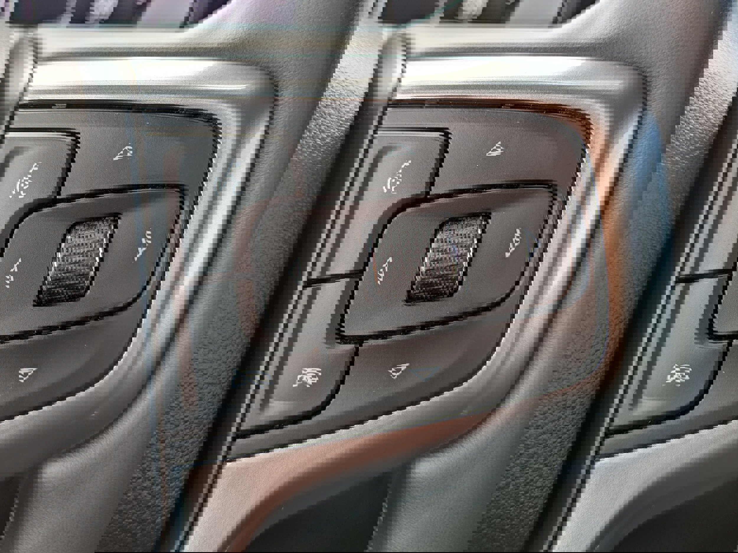 Used 2024 Chevrolet Silverado 1500 RST image 16