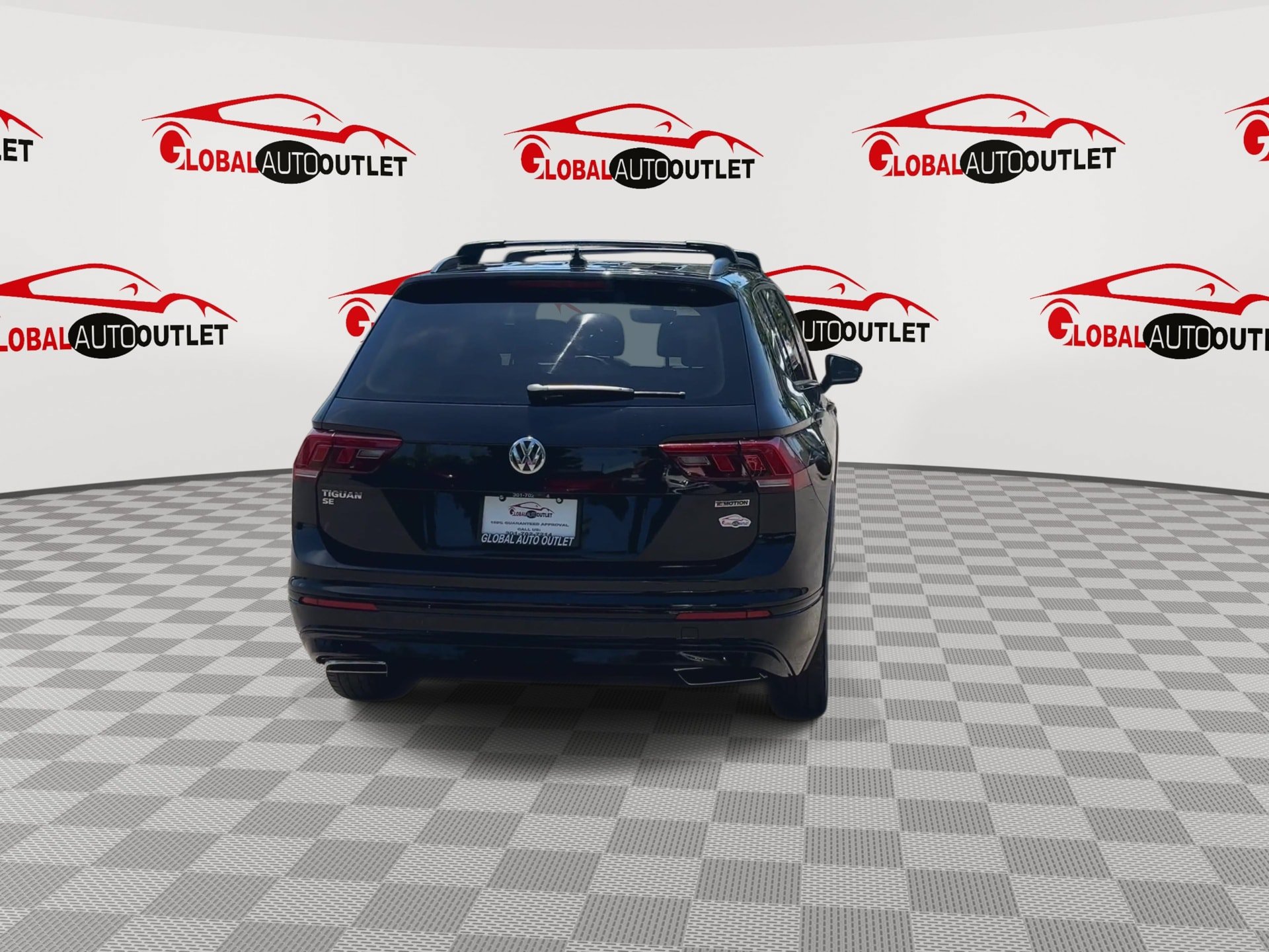 Used 2020 Volkswagen Tiguan SE R-Line AWD/4WD image 7