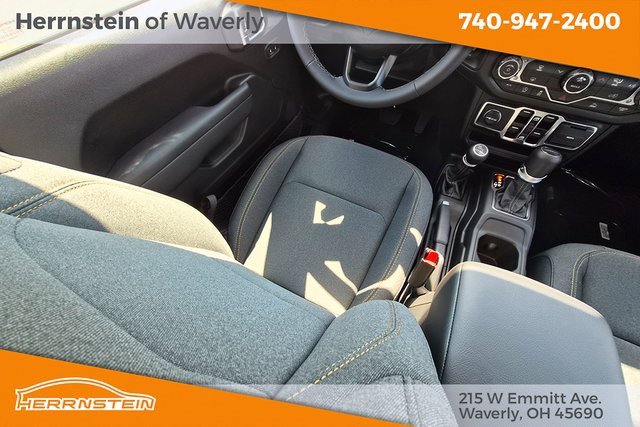 New 2025 Jeep Gladiator Sport image 12