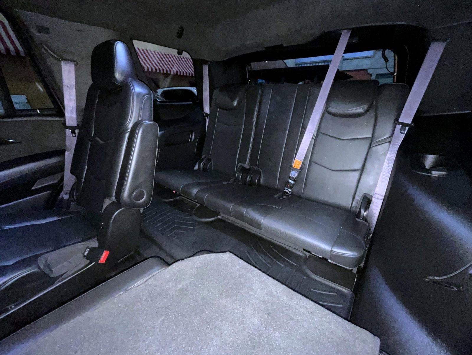 Used 2017 Cadillac Escalade Platinum image 20