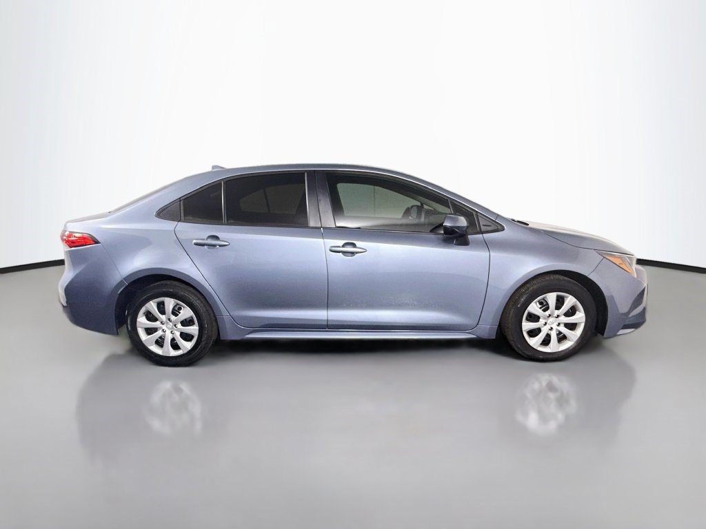 Used 2024 Toyota Corolla LE FWD image 11