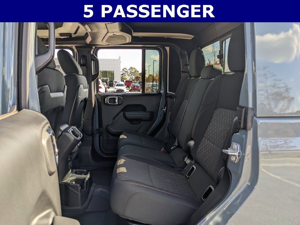 New 2026 Jeep Gladiator Mojave image 15