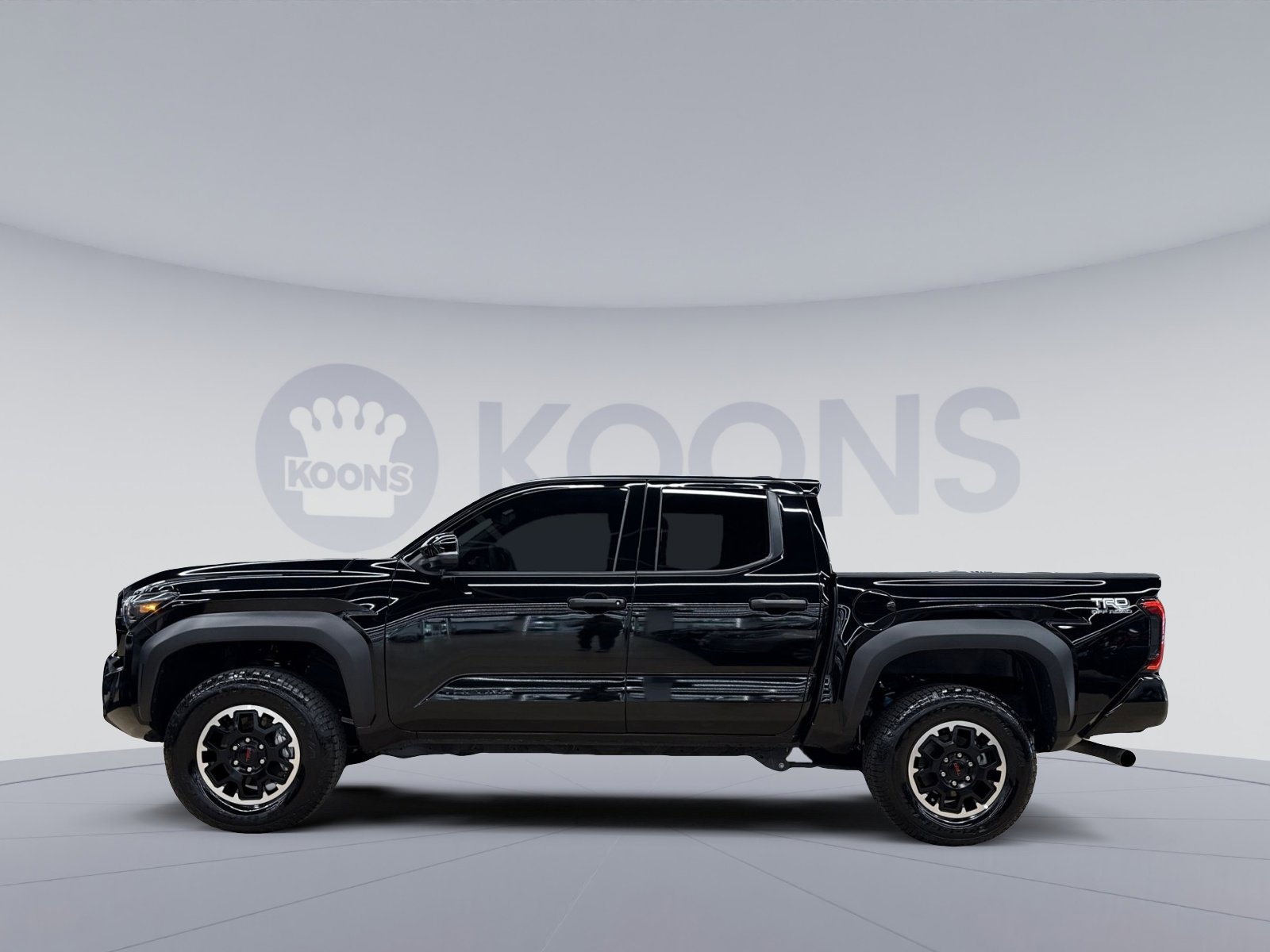 Used 2025 Toyota Tacoma TRD Off-Road w/ TRD Off Road Upgrade Package AWD/4WD image 7