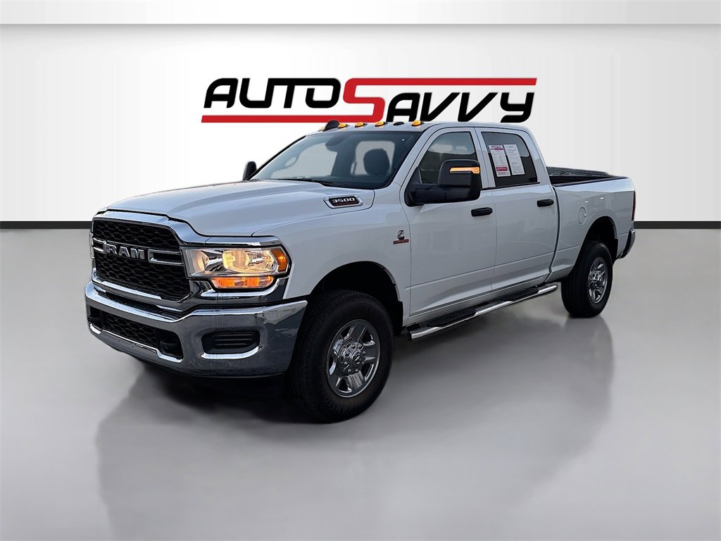 Used 2024 RAM 3500 Tradesman w/ Chrome Appearance Group image 3