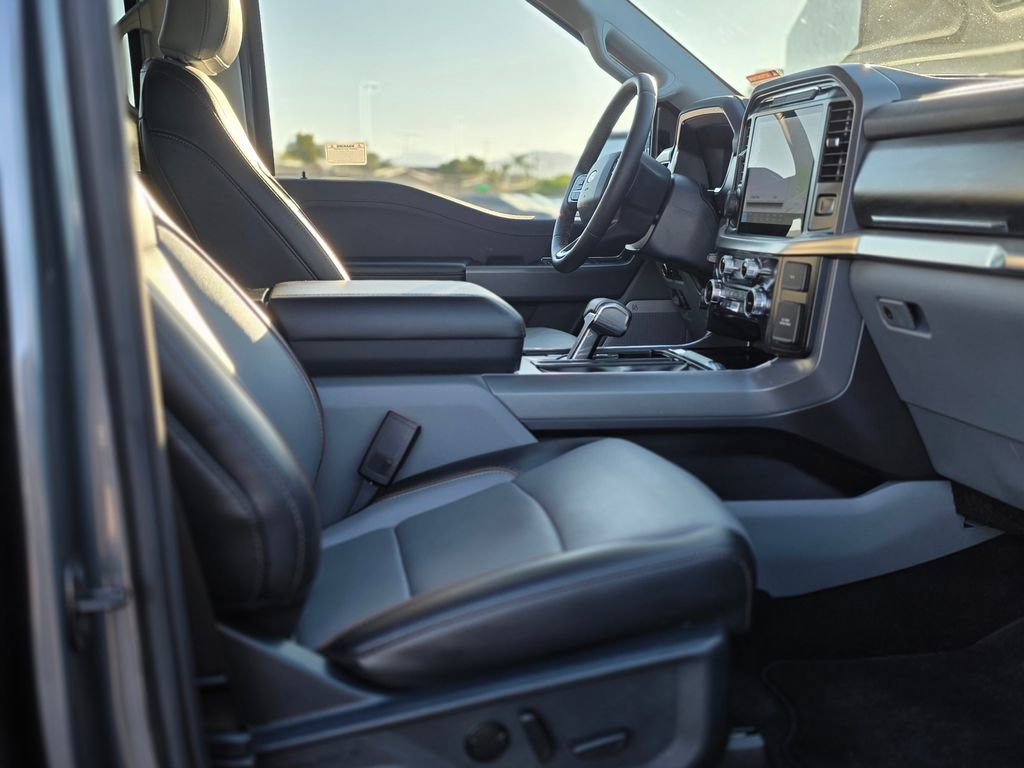 Used 2025 Ford F150 Lariat w/ Equipment Group 501A Mid image 10