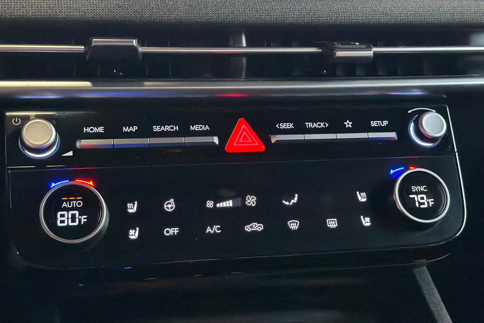 Certified 2025 Hyundai Santa Cruz Limited image 28