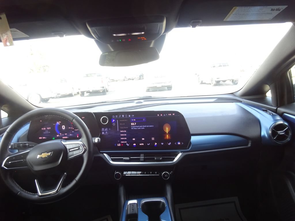 Certified 2024 Chevrolet Equinox EV LT w/ LPO, Blackout Package FWD image 23