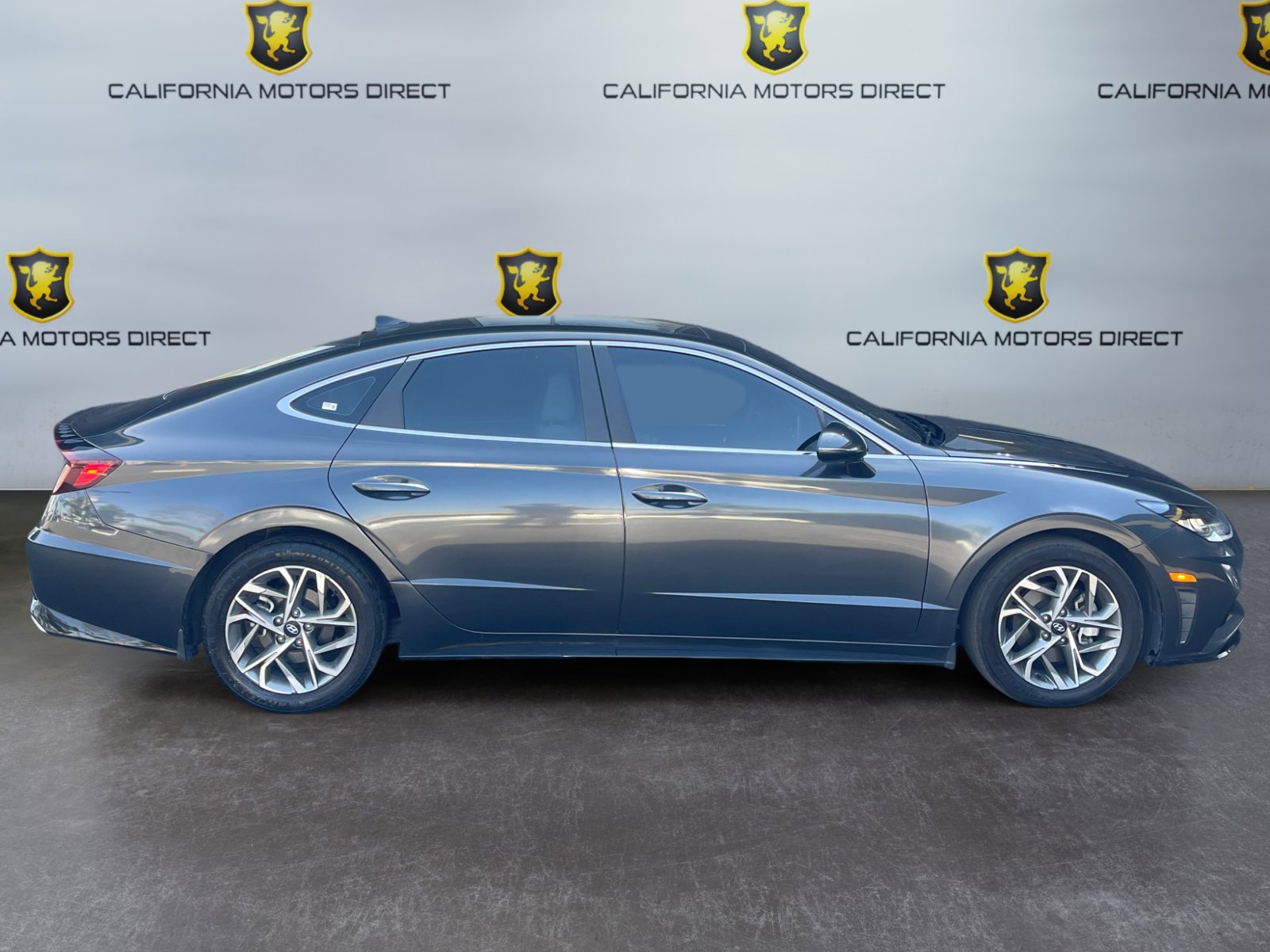 Used 2022 Hyundai Sonata SEL w/ Convenience Package FWD image 6