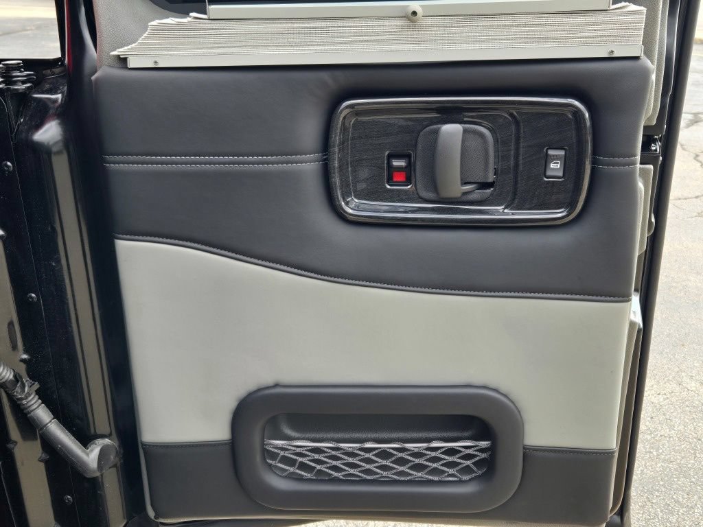 New 2026 Chevrolet Express 2500 w/ Driver Convenience Package RWD image 19