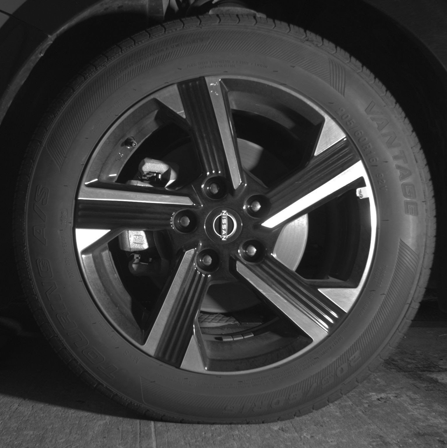 Used 2025 Nissan Sentra SV FWD image 15