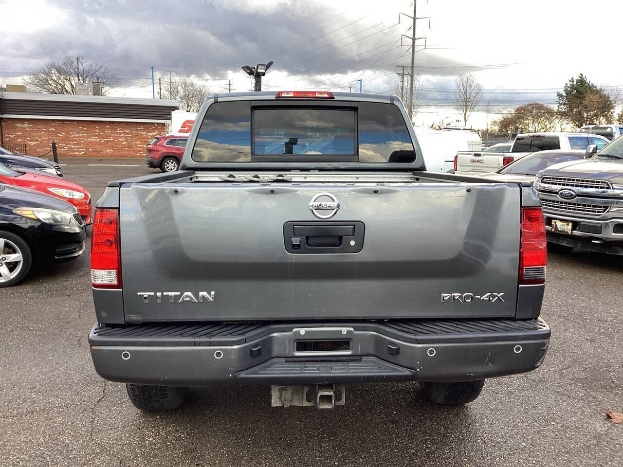 Used 2015 Nissan Titan PRO-4X AWD/4WD image 3
