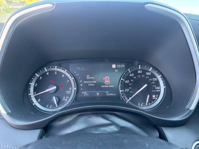 Used 2020 Toyota Highlander XLE AWD/4WD image 29