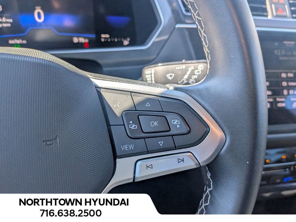 Used 2022 Volkswagen Tiguan SE image 23