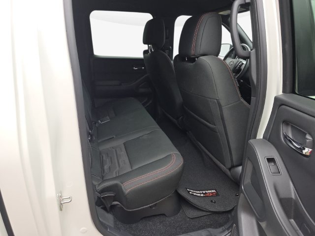 Used 2025 Nissan Frontier PRO-4X AWD/4WD image 36