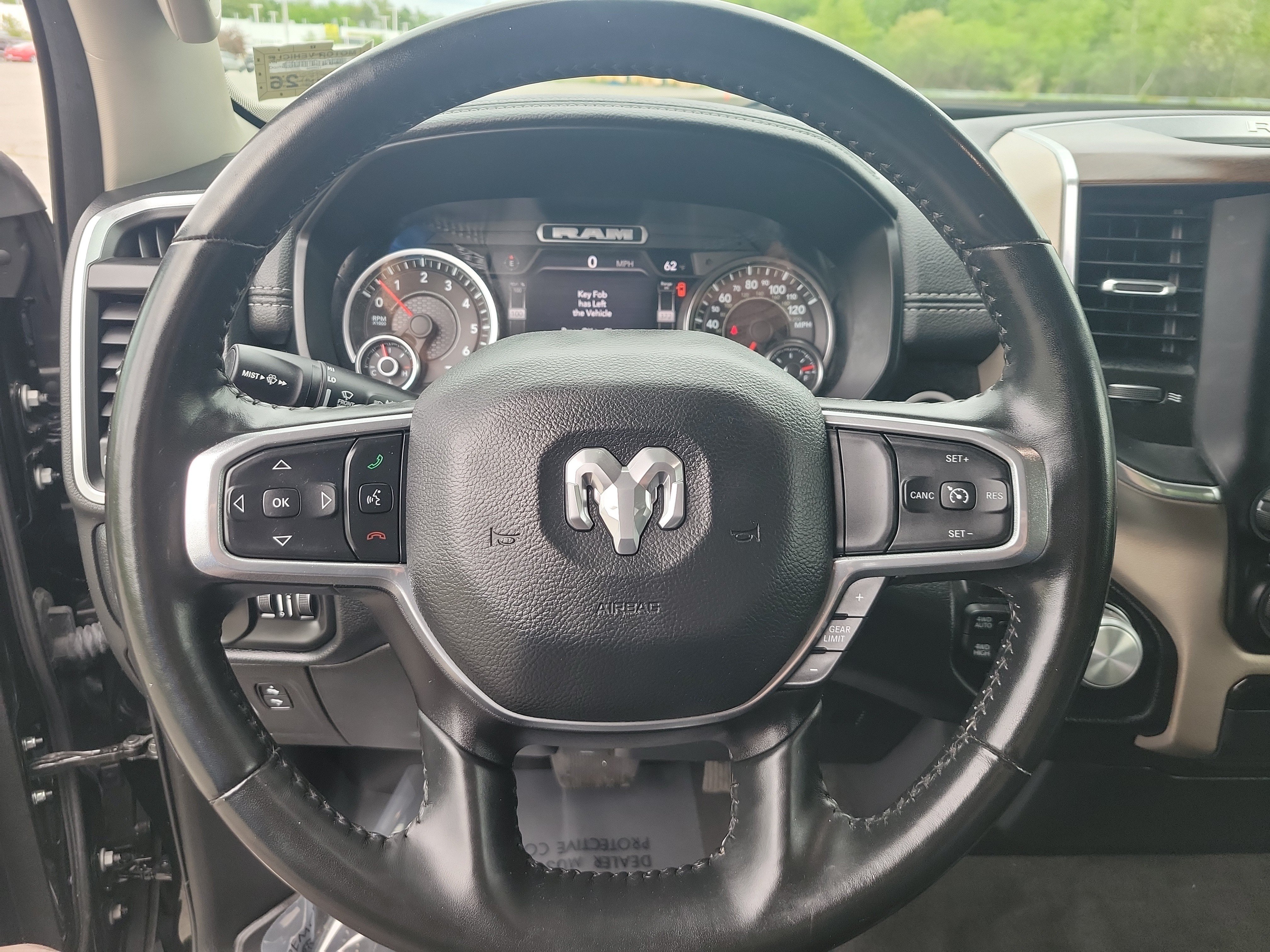Used 2022 RAM 1500 Laramie AWD/4WD image 21