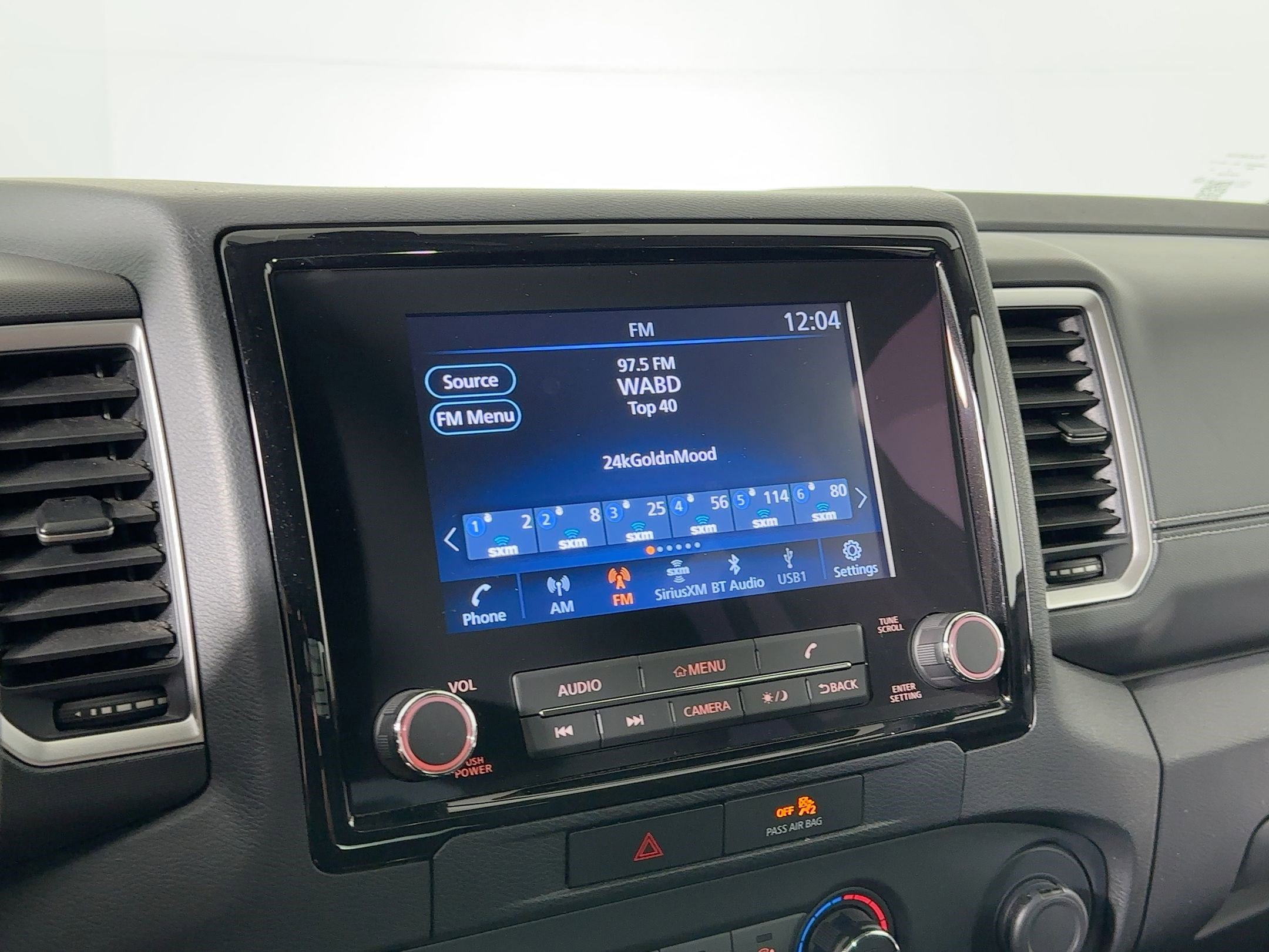 Used 2023 Nissan Frontier SV w/ Technology Package image 23