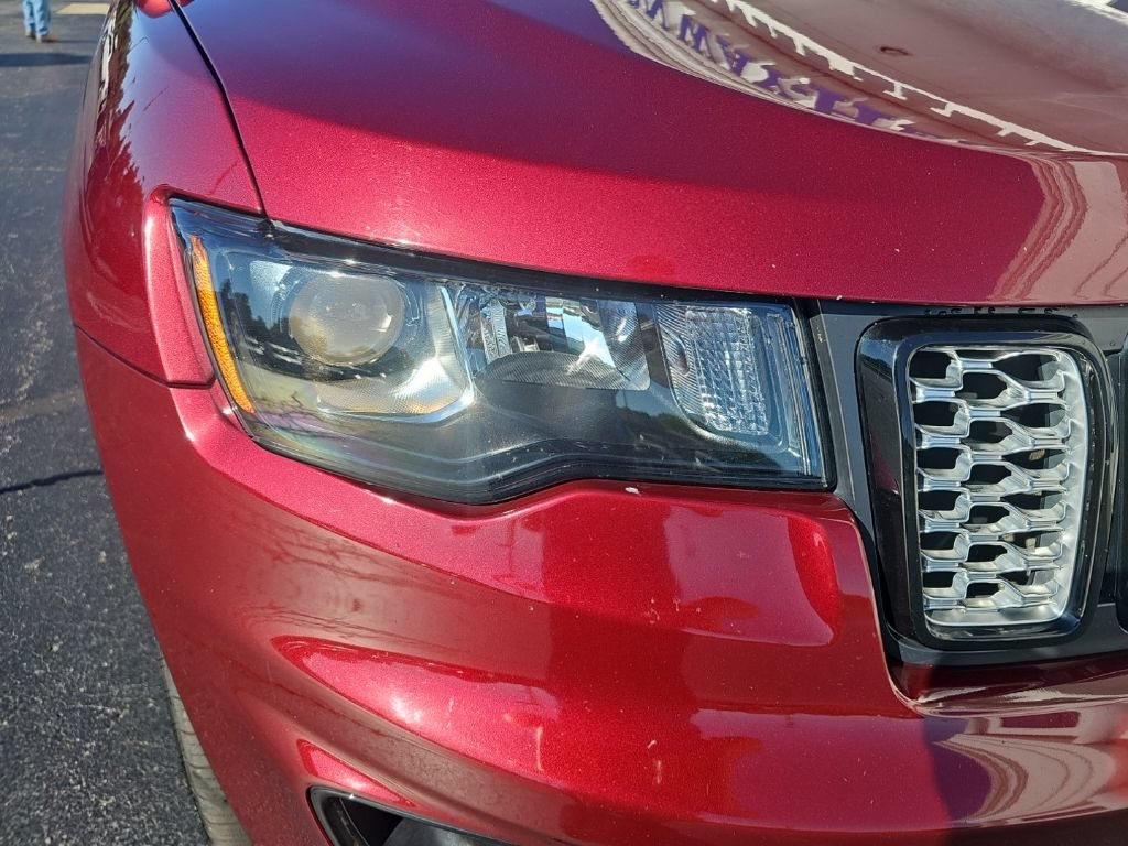 Used 2020 Jeep Grand Cherokee Altitude AWD/4WD image 7