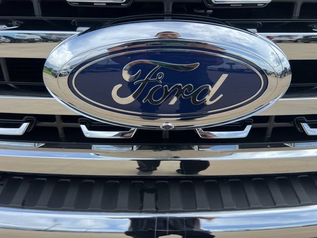 New 2026 Ford F350 4x4 Crew Cab Super Duty image 9