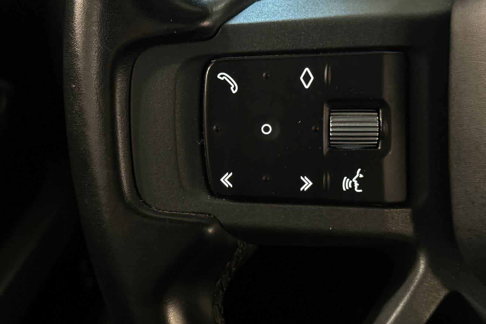 Used 2020 Land Rover Defender 110 X AWD/4WD image 33