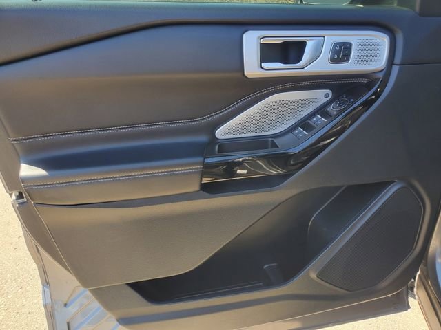 Used 2021 Ford Explorer ST w/ Equipment Group 401A image 7