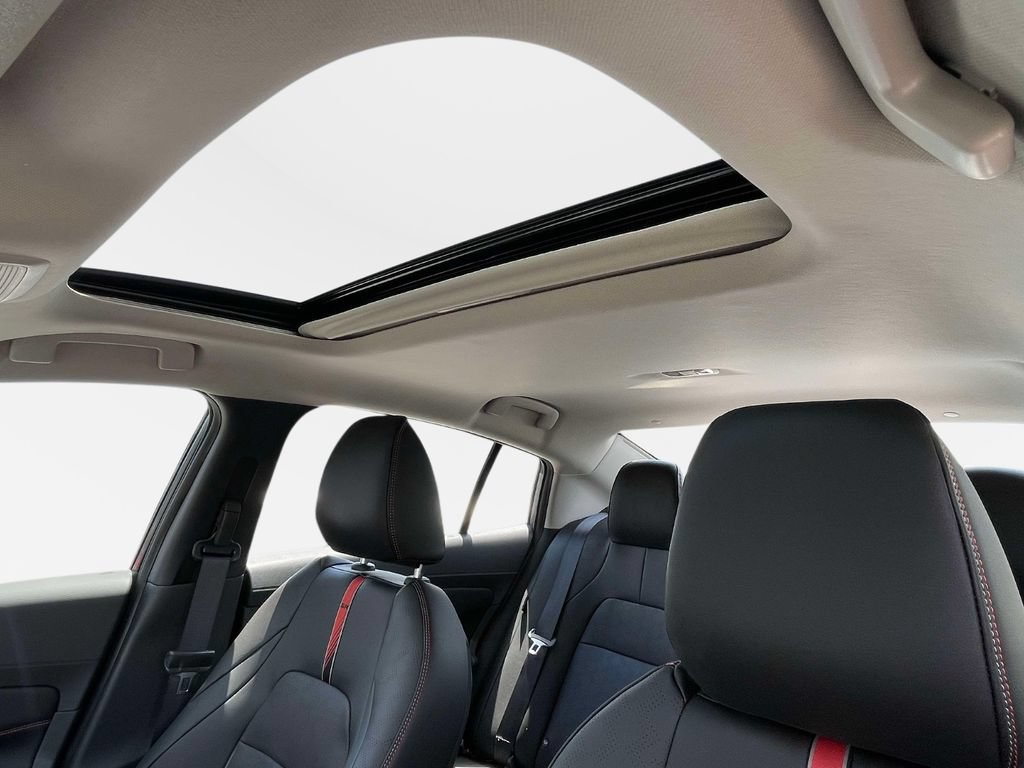 New 2026 Nissan Sentra SR w/ SR Premium Package FWD image 16