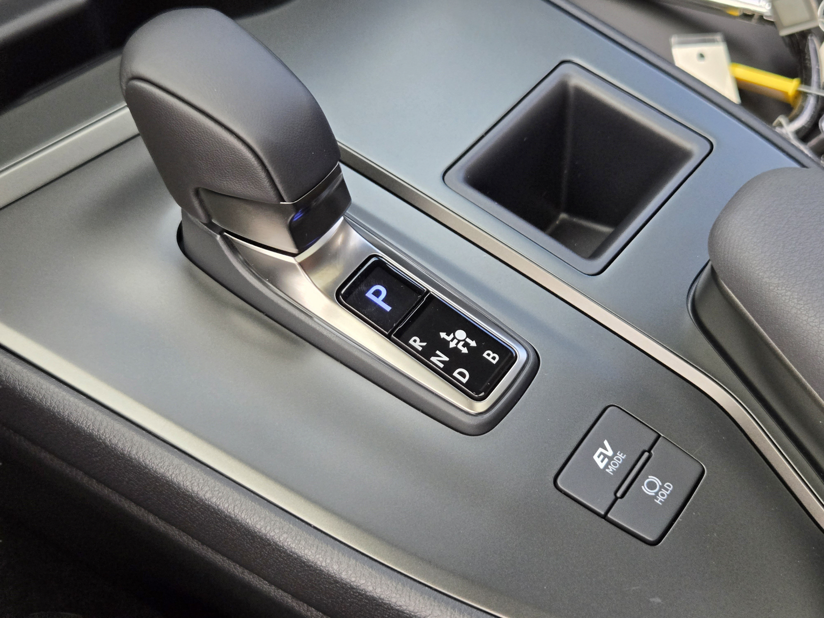 New 2026 Lexus UX 300h FWD image 19