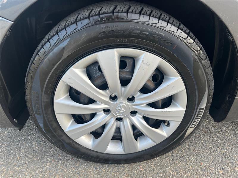 Used 2012 Toyota Corolla image 6