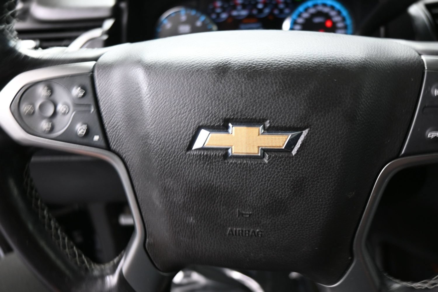 Used 2017 Chevrolet Suburban Premier AWD/4WD image 17