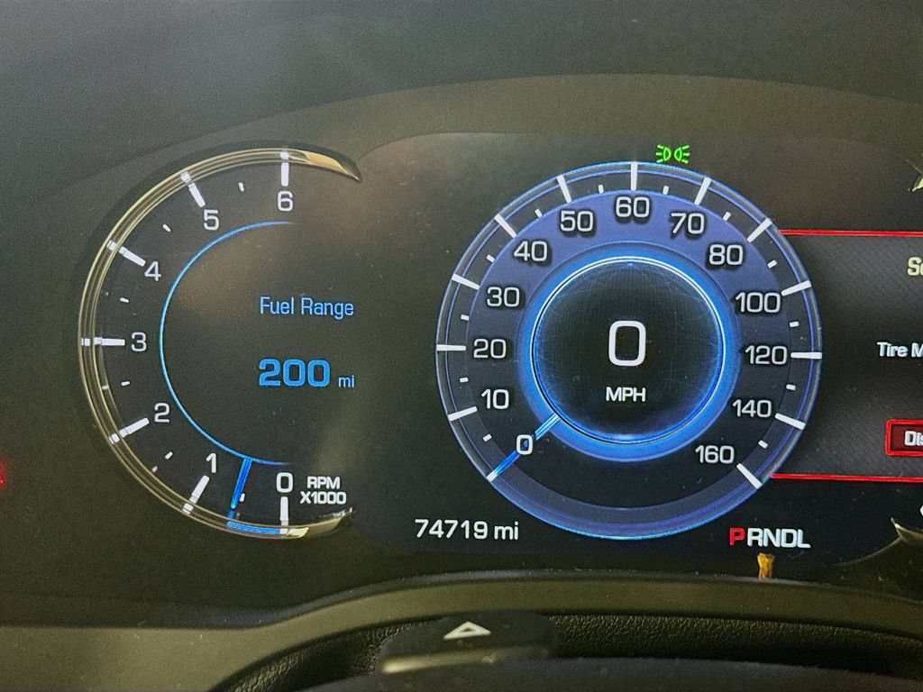 Used 2018 Cadillac Escalade Luxury RWD image 14