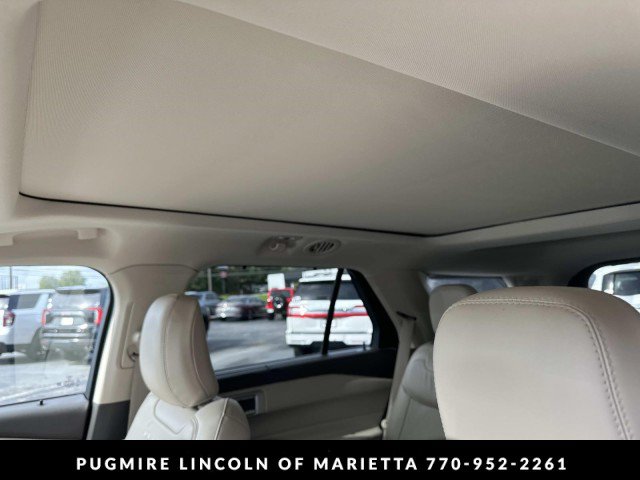 Used 2020 Ford Explorer Platinum AWD/4WD image 34