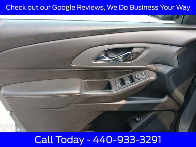 Used 2018 Chevrolet Traverse LT FWD image 18