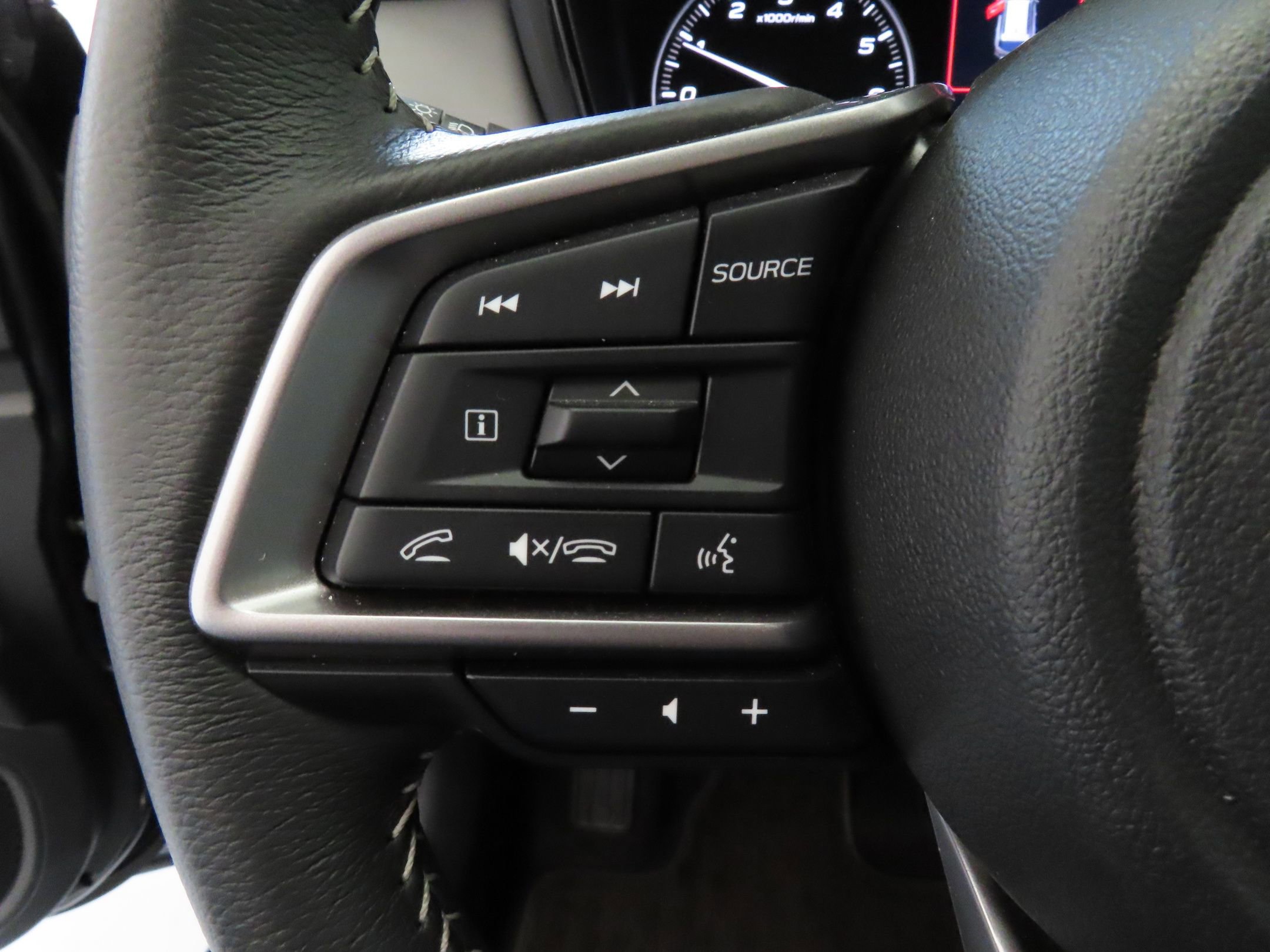 Certified 2025 Subaru Outback Premium w/ Popular Package #1 image 15