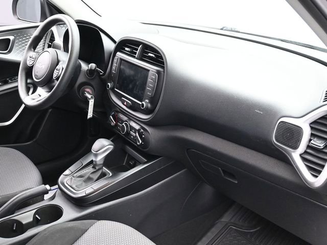 Used 2023 Kia Soul LX w/ LX Technology Package image 28