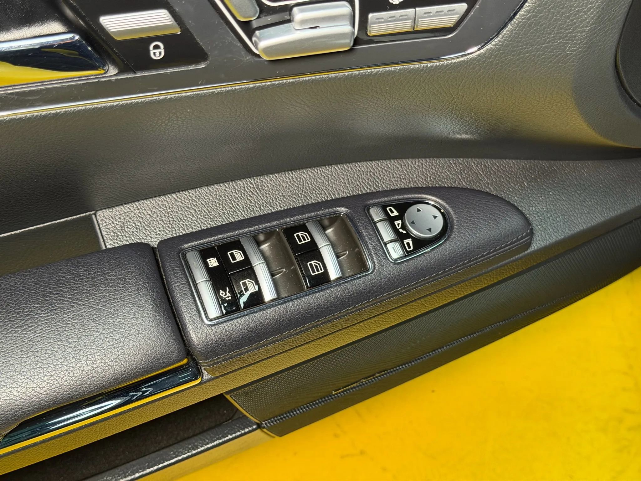 Used 2013 Mercedes-Benz S 550 w/ Sport Pkg Plus One image 35