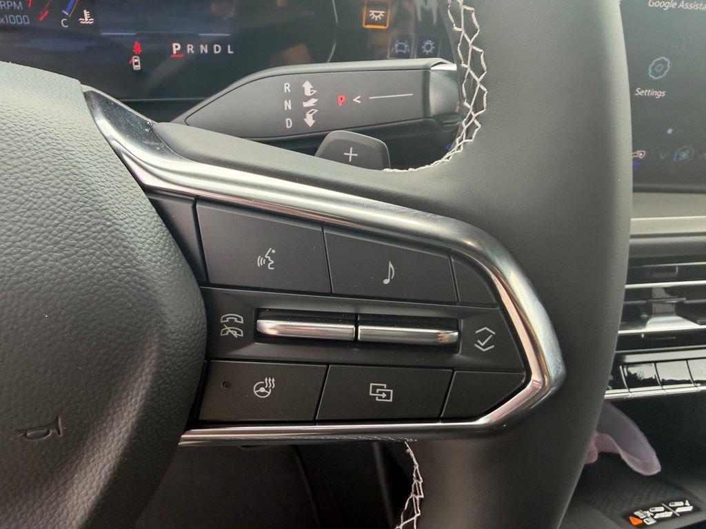 New 2026 Chevrolet Traverse LT w/ Driver Confidence Package FWD image 17