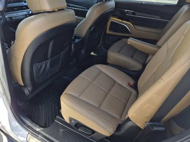 Used 2022 Kia Telluride SX w/ Towing Package image 25