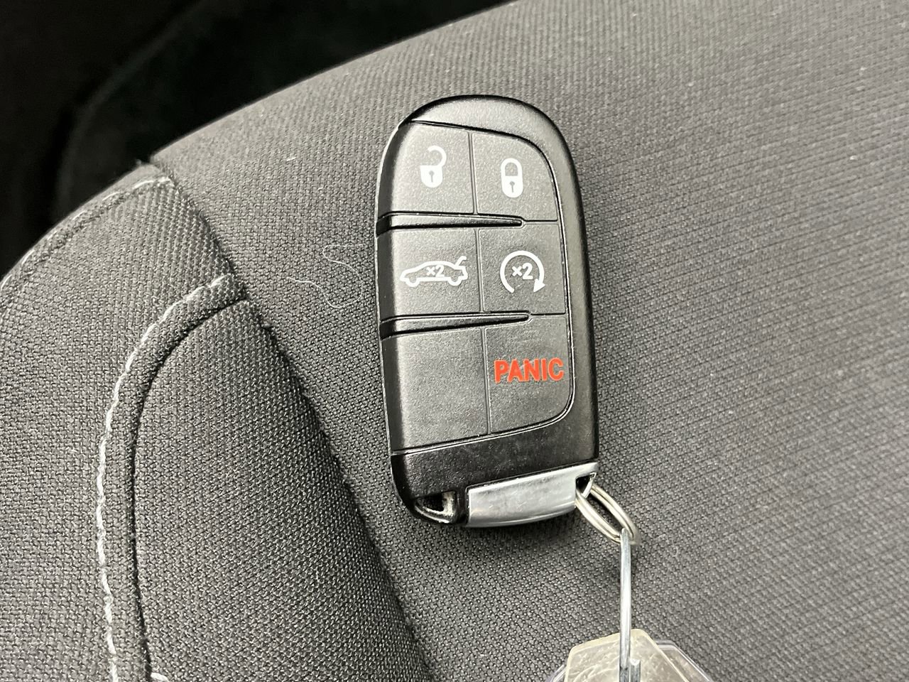 Used 2017 Dodge Charger SXT AWD/4WD image 23