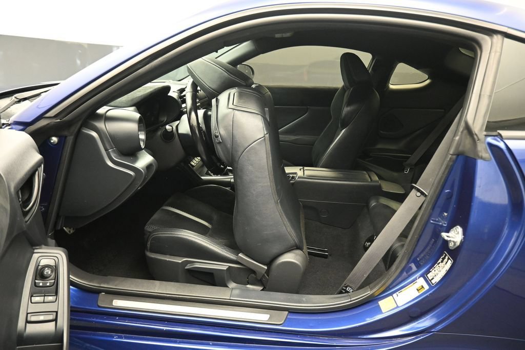 Used 2022 Toyota GR86 Premium RWD image 27