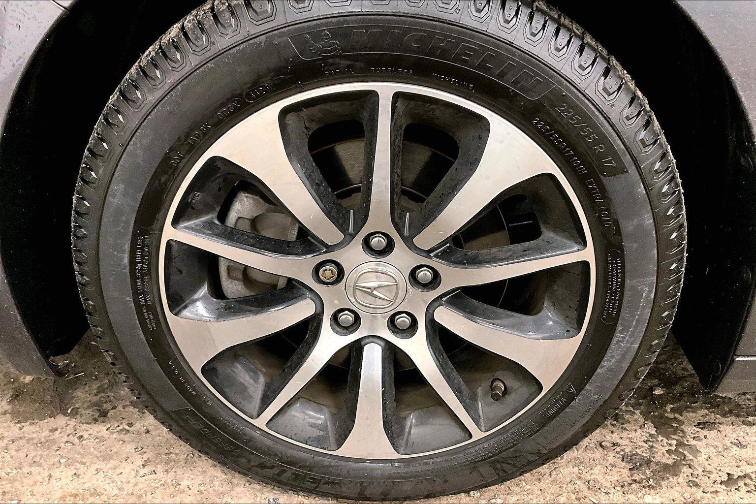 Used 2017 Acura TLX w/ Technology Package image 8