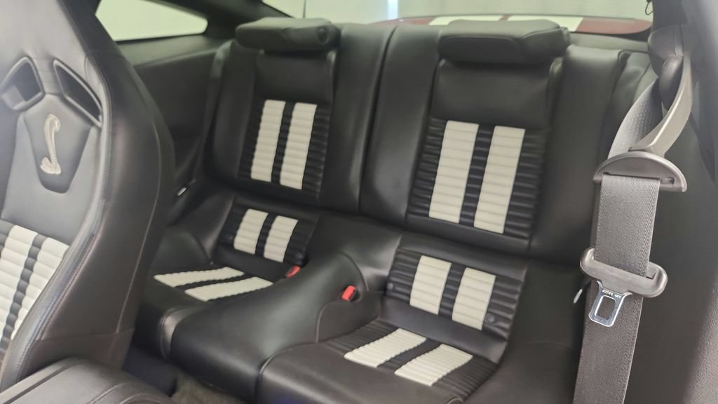 Used 2013 Ford Mustang Shelby GT500 RWD image 35