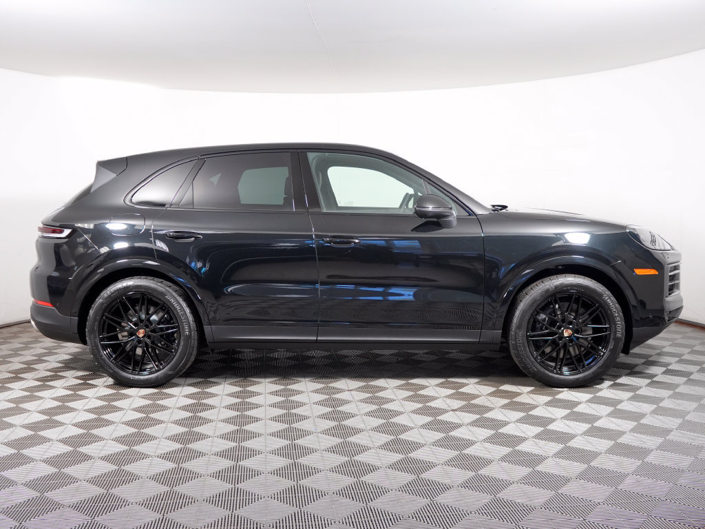 New 2026 Porsche Cayenne AWD/4WD image 8