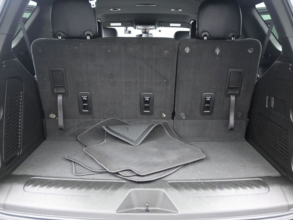 Used 2022 Chevrolet Tahoe LS RWD image 19