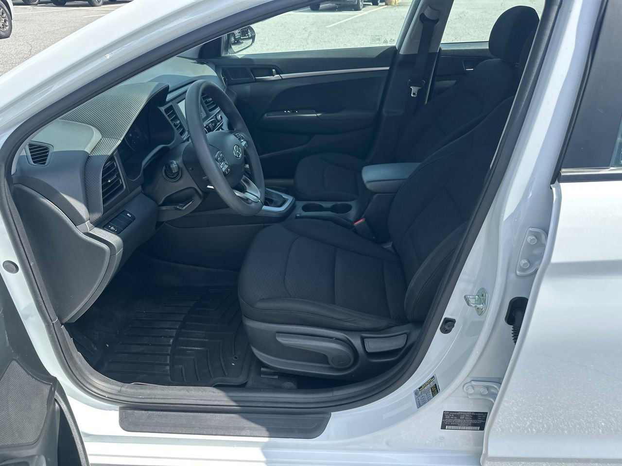 Used 2019 Hyundai Elantra SE w/ Cargo Package image 9