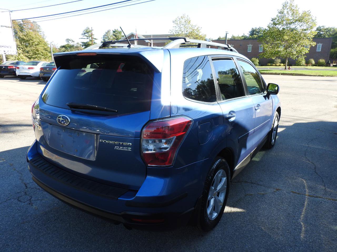 Used 2015 Subaru Forester 2.5i Limited AWD/4WD image 3