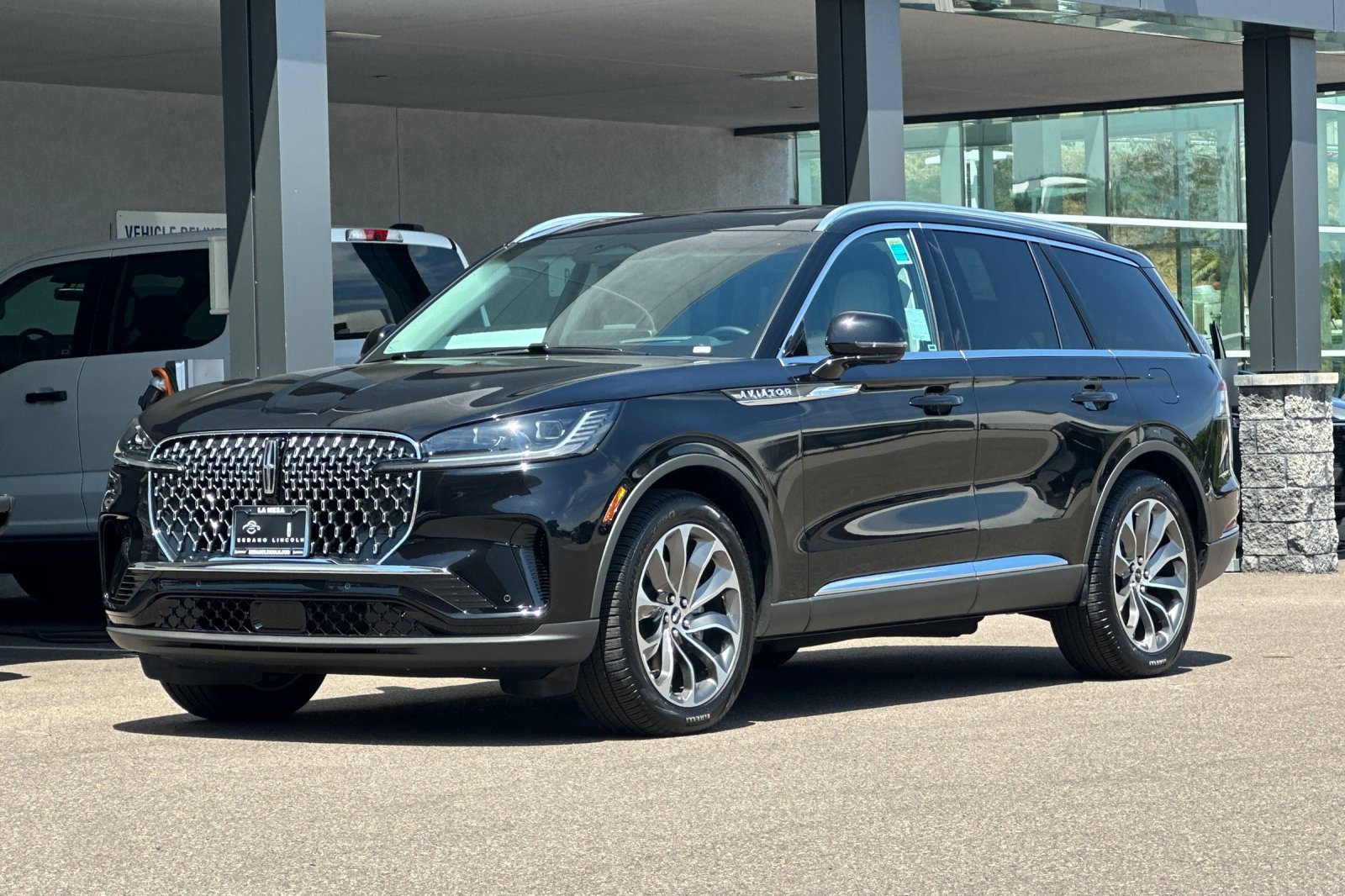 New 2025 Lincoln Aviator Reserve w/ Luxury Package image 7